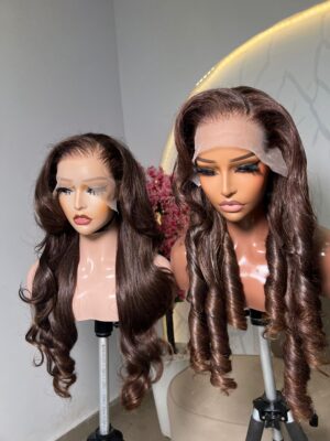 Brown wig mandy
