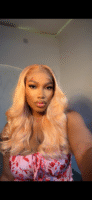 Blonde wavy wig